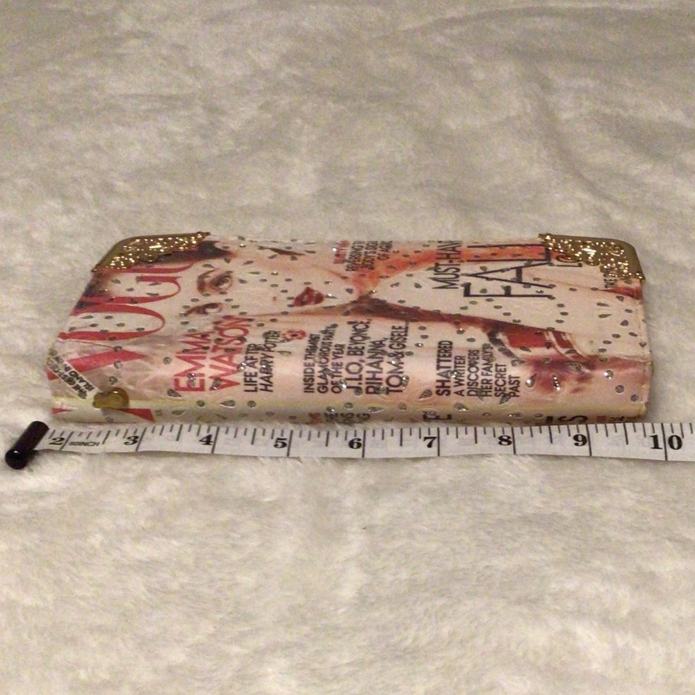 Vogue wallet or clutch - Picture 2 of 8